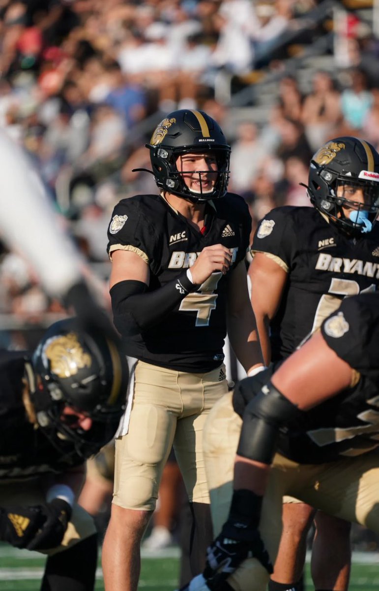 Zavry_Ward's tweet photo. Beyond blessed to receive my first D1 offer from @BryantUFootball. 
Thank you @DrewAnderson_12 for the consideration and support. 
@CoachTully58 @QbyAthletics @QBYFB https://t.co/ARwhjLix64