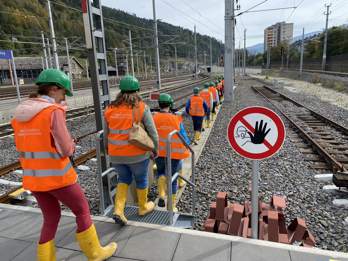 Michael Peneder tweet media