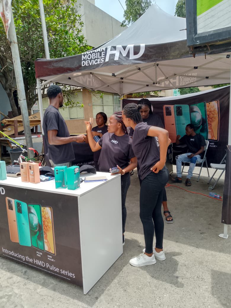 PrimeReachX's tweet photo. Behind the scenes of HMD activation inside Adabraka, Franko trading enterprise.
#Primereach
#hmd
#Activation https://t.co/fTaCEWT1Q4