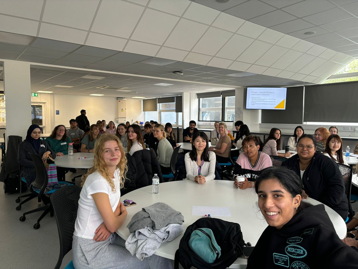 A valuable collaboration! All our student dietitians, across all three year groups, had a placement session to share their experiences and knowledge. It's so exciting to hear what people have been doing and what they are looking forward to! #rb2be #studentdietitian