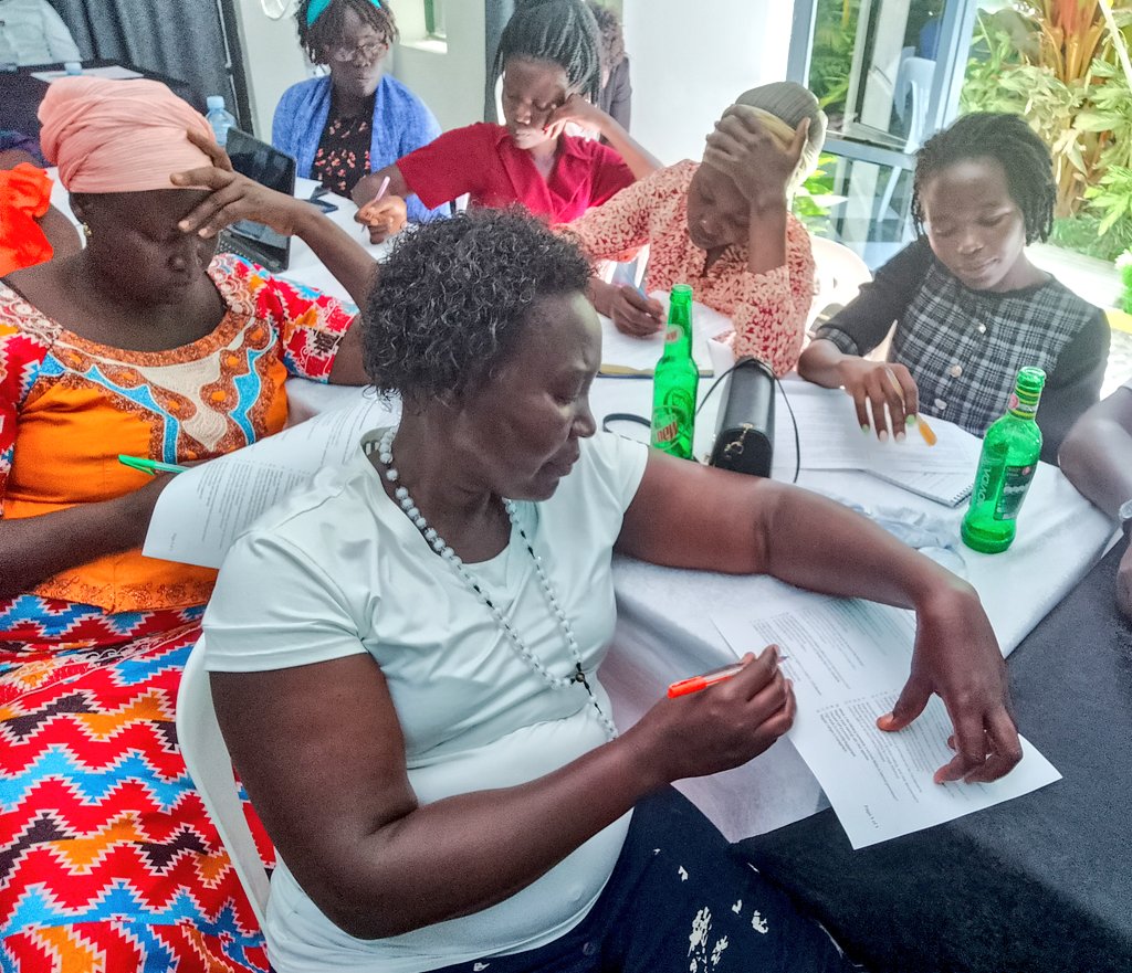 CEFTRAWESTNILE's tweet photo. Today, during the last day of the CSO training on #InternalGovernance organized by @wecisnet with support from #GIZ co-funded by #EU in the West Nile Sub-Region, participants are made to do a post-test, in order to access how much they have grasped in the session.
#CISH #IG #MGT https://t.co/1rVM6T4lhE