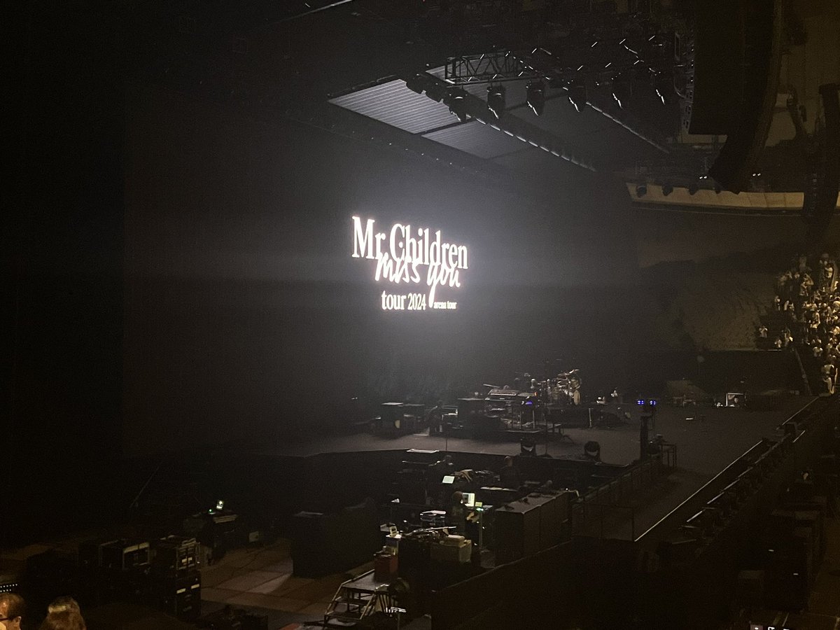 kyosuke0507's tweet photo. 半エン以来のライブ最高でした😭
注釈やったけど、全然近くに感じてめちゃくちゃ楽しかった！
セトリも凄すぎ✨あっと言う間やった〜

#missyouarenatour 
#missyou 
#mrchildren
#さいたまスーパーアリーナ https://t.co/sDjRIJBOpo