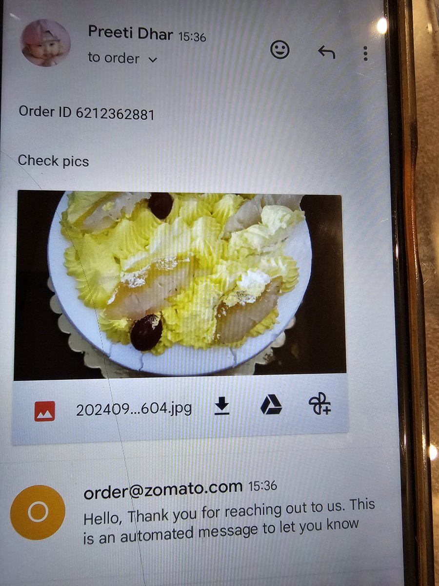 tarunkoul's tweet photo. @zomato @zomatocare - Cake sent was different then ordered and nor the vendor picked the calls and the reply received from zomato is very unprofessional, looks you guys are not at all bothered about customer 

Order id- 6212362881

###Unprofessional### https://t.co/s8wufx7sr7