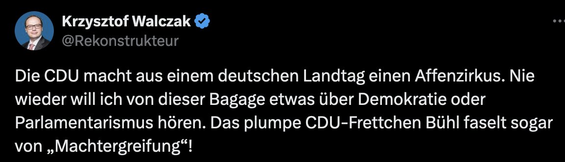 Der Geschäftsführer der AfD Fraktion in der HH Bürgerschaft Krzysztof Walczak hat in seinem Wikipediaeintrag einen Abschnitt "Diffamierung von Repräsentanten der parlamentarischen Demokratie". Wir wissen warum....