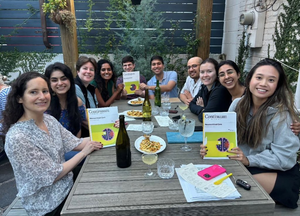 uabneurores's tweet photo. About last night… 
🍸 Cocktails and Continuum 🍸

We discussed  the Neurocritical Care issue with our APD and neurocritical care icon, Dr. Hays Shapshak ! @ContinuumAAN #NeuroTwitter https://t.co/gPd5wABYU9