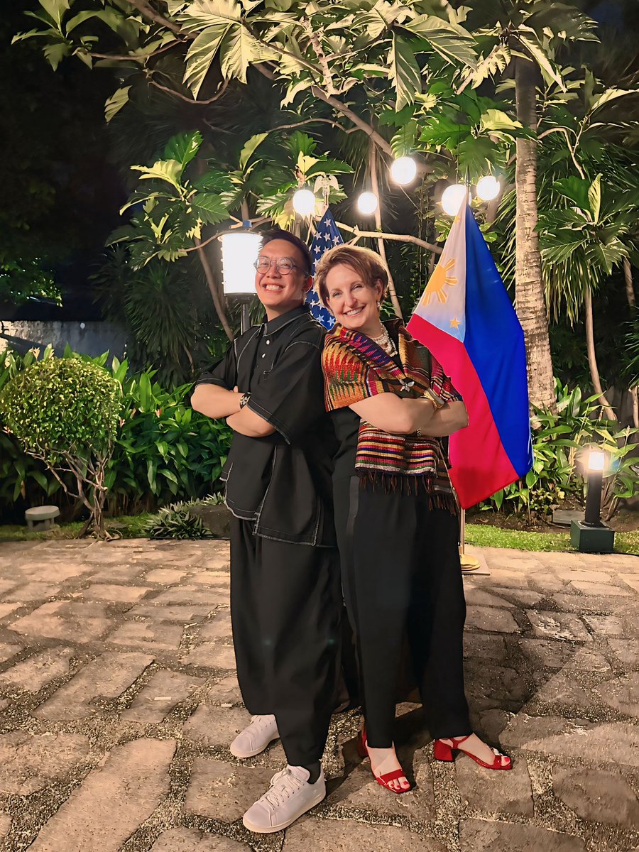 raffymagno's tweet photo. Thank you, @USAmbPH MaryKay L. Carlson, for hosting the LGBTQIA+ night reception at your residence. https://t.co/ZcGHW0sA1j