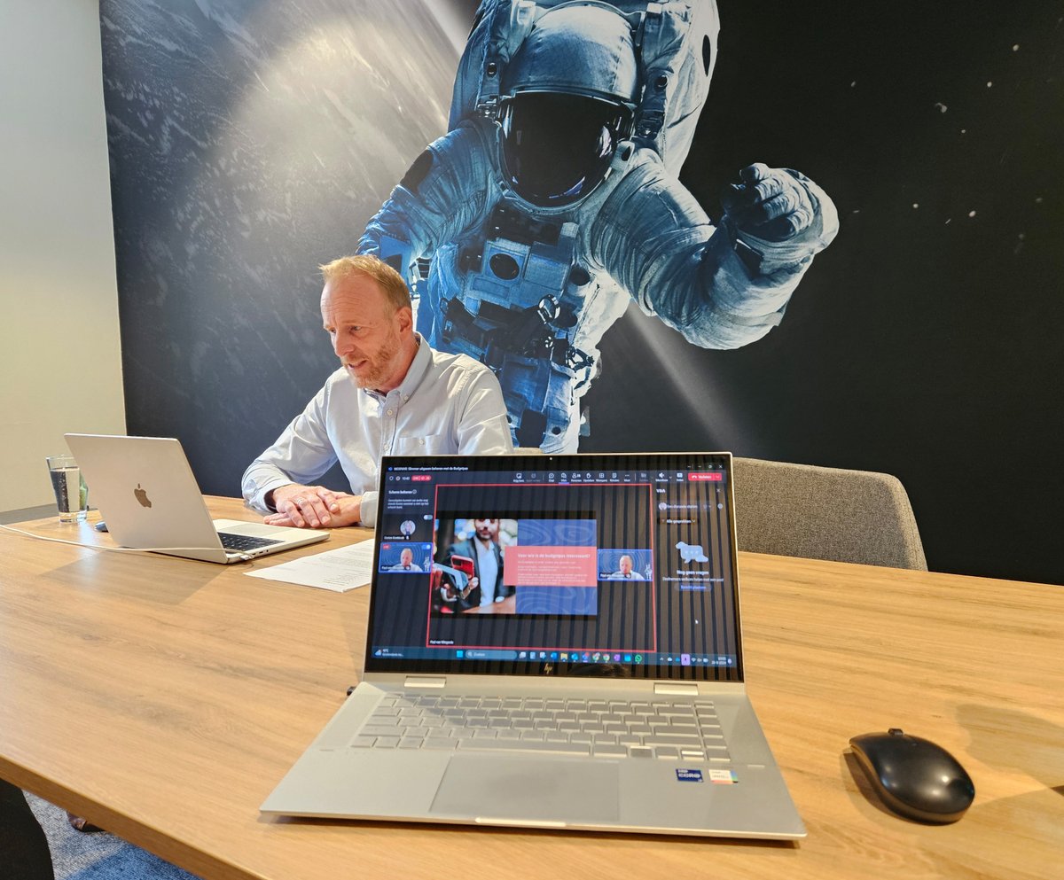 FileLinx's tweet image. Een kijkje achter de schermen bij het #webinar over de #Budgetpas!
Heb jij het webinar bijgewoond vandaag? Paul Van Wingerde vertelde in zijn verhaal over onze nieuwste oplossing en liet direct zien wat dit voor bedrijven kan betekenen.
#FileLinx #budget #uitgavenbeheer