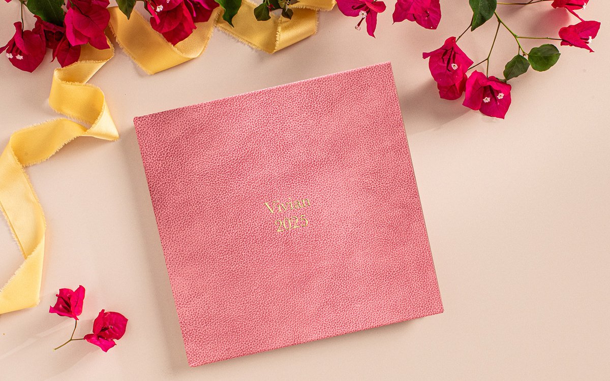 Now through September 30, save 30% on Miller’s Signature Albums! Refresh for fall with new covers like trending cotton velvets and elegant leathers, including pastels and the four newest colors – Pink Coral, Flamingo Pink, Mystique, and Eggplant Croco.

blog.millerslab.com/featured/sale-…