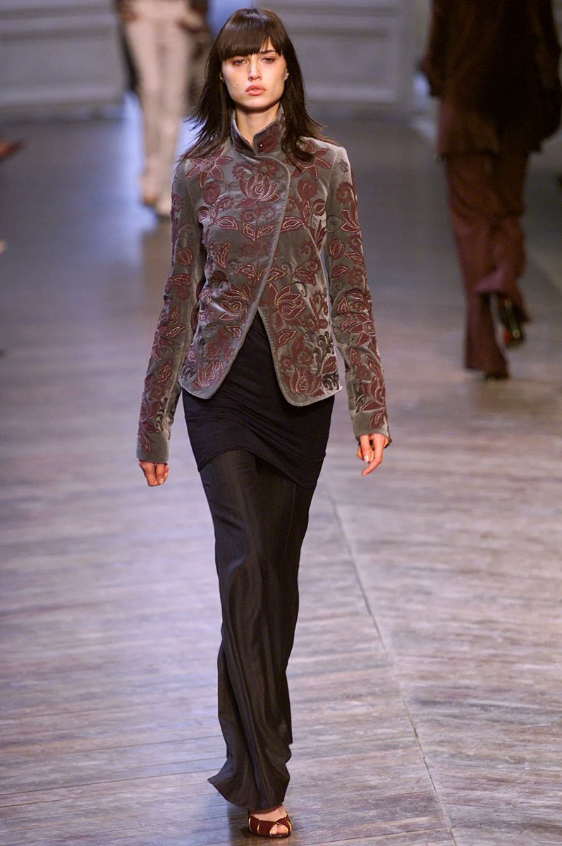 Chloé
FALL 2002 READY-TO-WEAR