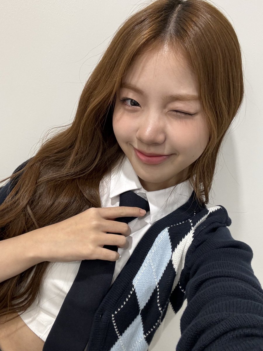 UNIS_offcl's tweet photo. 오늘 인덕대 학생분들과 재밌고 신나게 놀수있어서 너무 기뻤어요!💕 정말 감사합니다~!😁

#UNIS #유니스
#YOONA #오윤아 https://t.co/tVQTZVF0gb