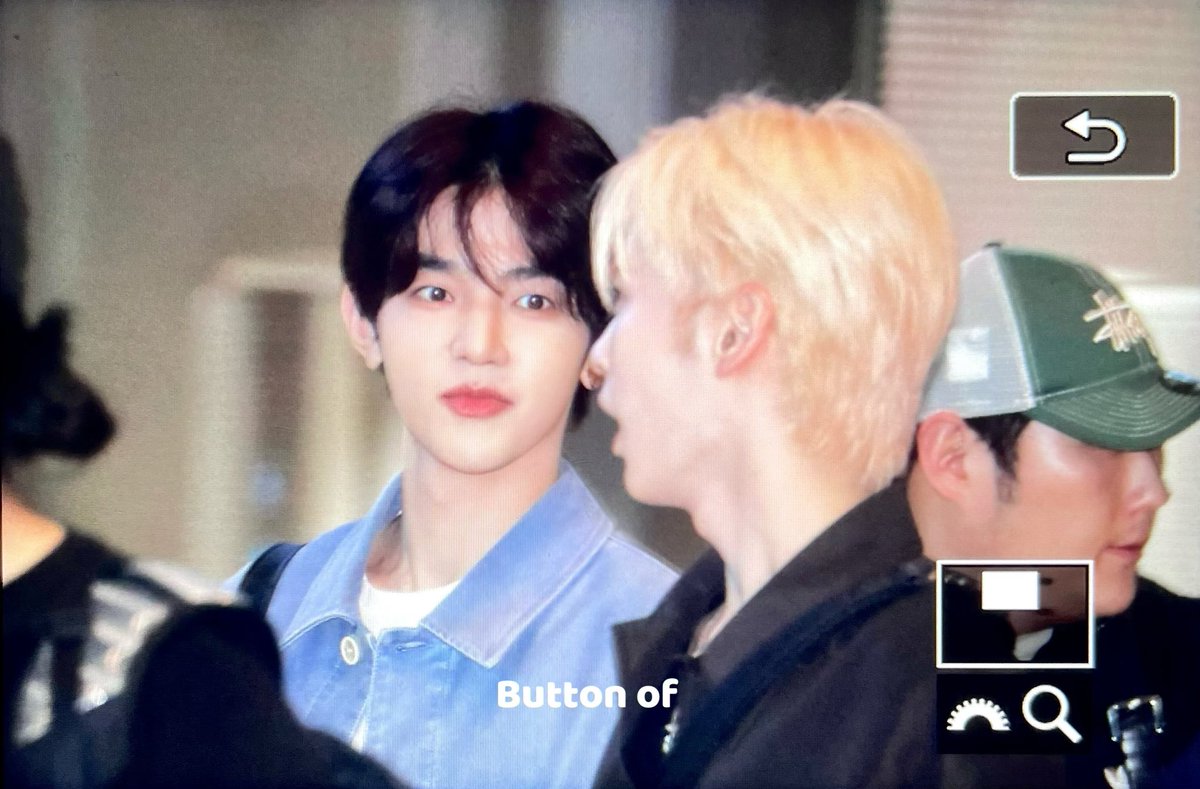 𝑩𝒖𝒕𝒕𝒐𝒏 𝐨𝐟 tweet media