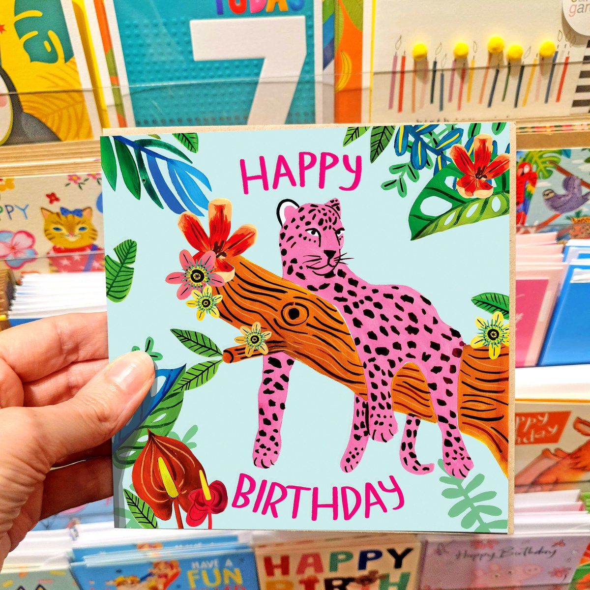 emma_j_designs's tweet image. Spotted in my local Waterstones shop! I tend to go into Waterstones for children&apos;s book inspiration and gifts ideas. It&apos;s a fab feeling when you see your own designs on display! 
@Ebirdcards #carddesigns #giftwrap #illustrators #childrensillustrator #kidlitartist