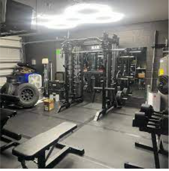_Danny_1995_'s tweet photo. Just installed a new home gym, it's kinda messy but cheaperthan  a gym membership. That extra money will go to something else (hint hint) https://t.co/xEvNaafMDl