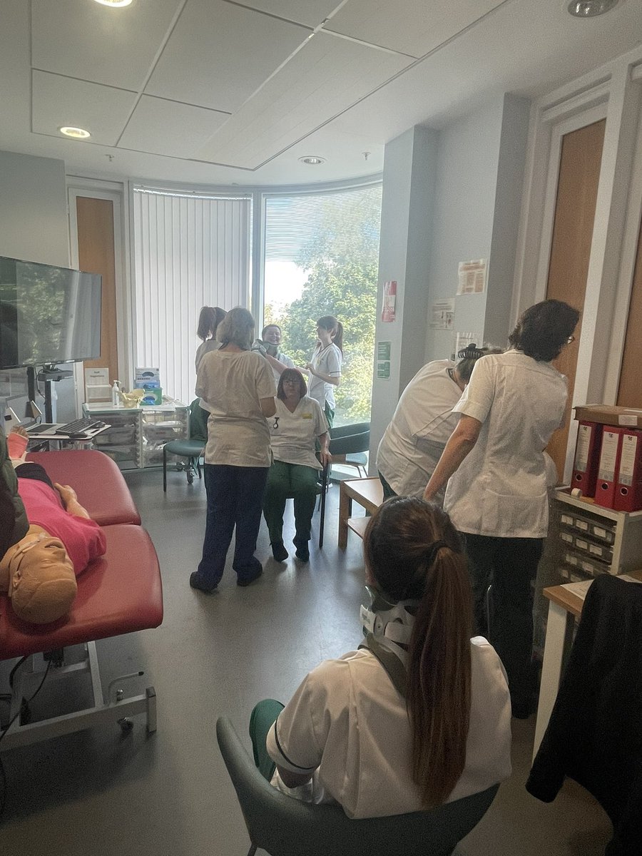 abbieh_21's tweet photo. Session this morning teaching the T&O Occupational Therapists on Aspen Vista hard collars, the care of these patients and how to change to help support these patients in hospital and to educate for discharge! @NBTCareers @NmskNbt #onenbt #nbtproud #nmsk #mskot https://t.co/66Rd7xCgvu