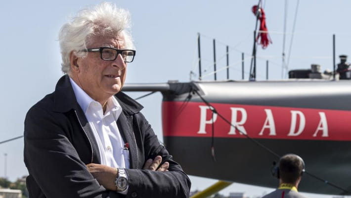 Mariano_Amelio's tweet photo. #Agnelli ci credeva, poi sparì per i costi
#Gardini voleva vincerla, mise tutto quanto in suo possesso, ma il progetto fallì per poco
chi merita attenzione è #Bertelli
sono anni che insegue, e spende, per questo sogno
comunque vada ha la mia ammirazione
#lunarossa
#americascup https://t.co/k1dDKTf2Qo