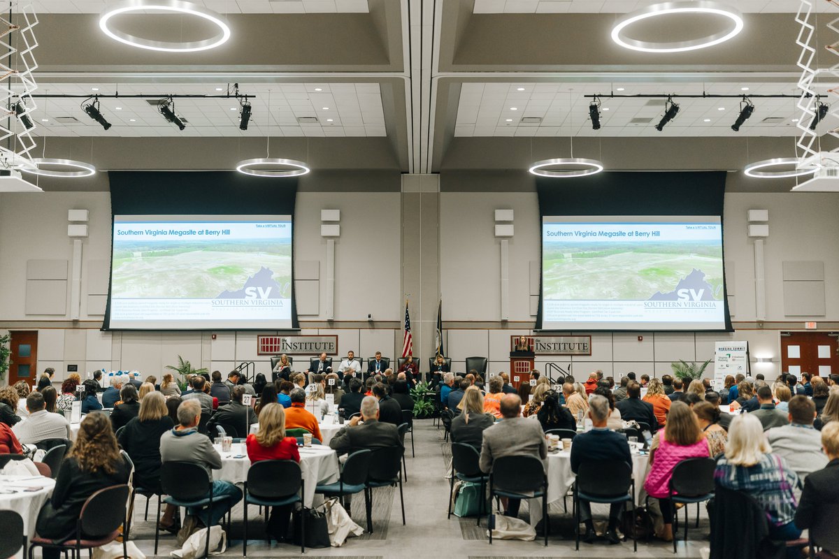 danvilleva_edo's tweet photo. Join us on Thursday, October 24 for the Southern Virginia Regional Housing Summit! 🎉

📌Click here to learn more and register: https://t.co/NhC80bcNBg 

#discoverdanville #danvilleva #danvillevirginia https://t.co/dNIvr2v9qX