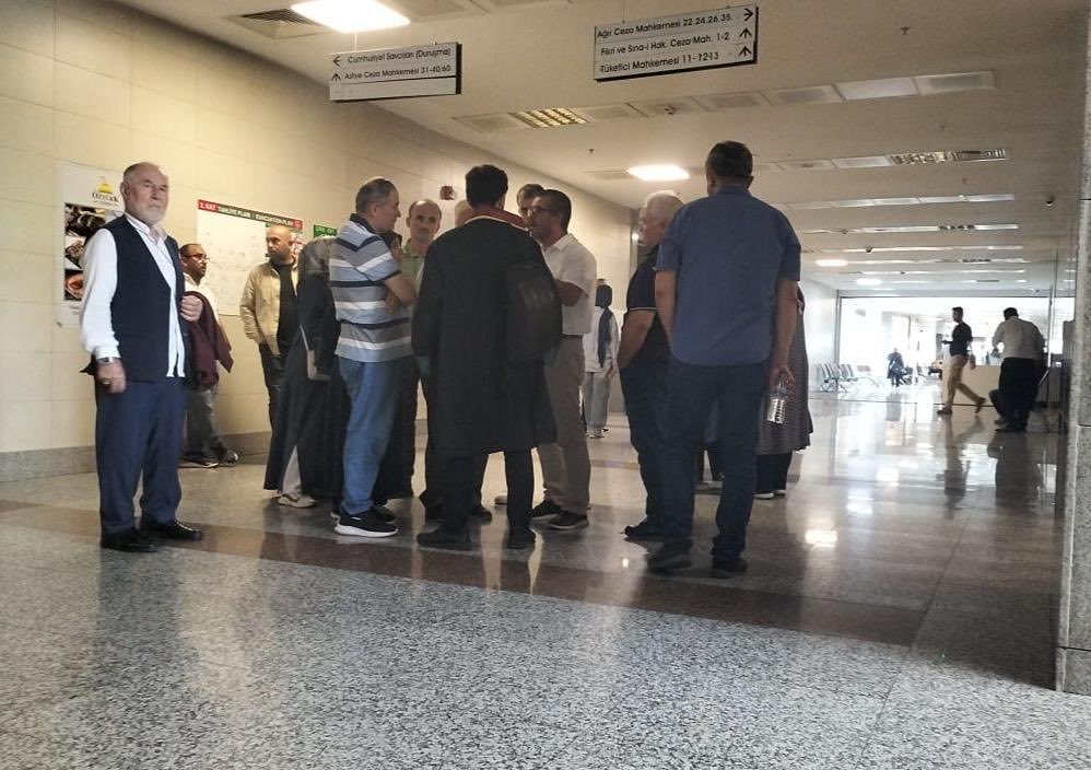 BDPDemirbas's tweet photo. Adalet çocukları yargılamak değil? Çocukların yargılanmayacağı suça bulaşmayacağı toplumsal sistem geliştirmektir.cocukları yargılayan sistem yargılanmalıdır ⁦@lezbottann⁩ ⁦@gergerliogluof⁩ ⁦@FerhatEncu⁩ https://t.co/gXJ4gOZx3A