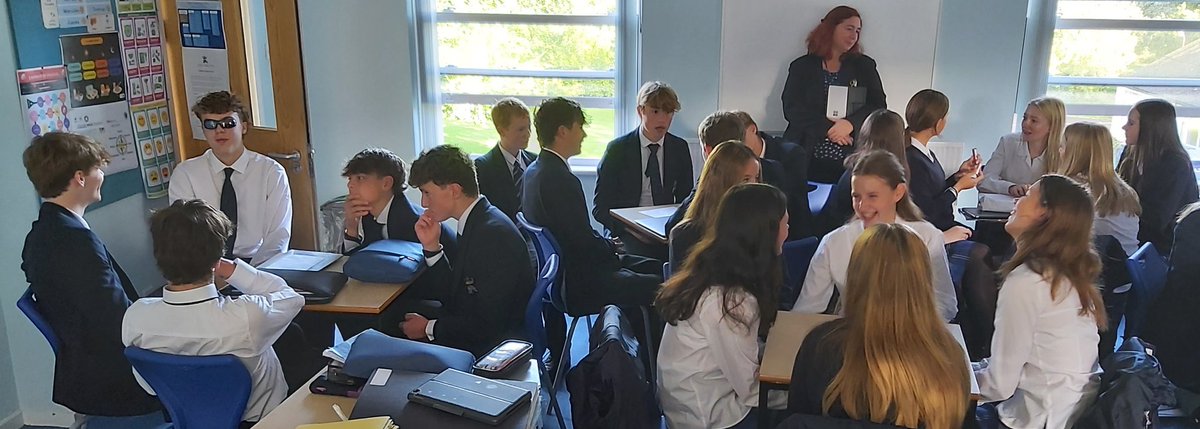 Well done to the 5th Formers for doing the quiz 👏 👏👏. The winners are Hugo, Harry, George, Zak &amp; Charles! #KSBMFL #KSBFrench #KSBSpanish <a href="/KingsBruton/">King's Bruton</a> #KSBCommunity