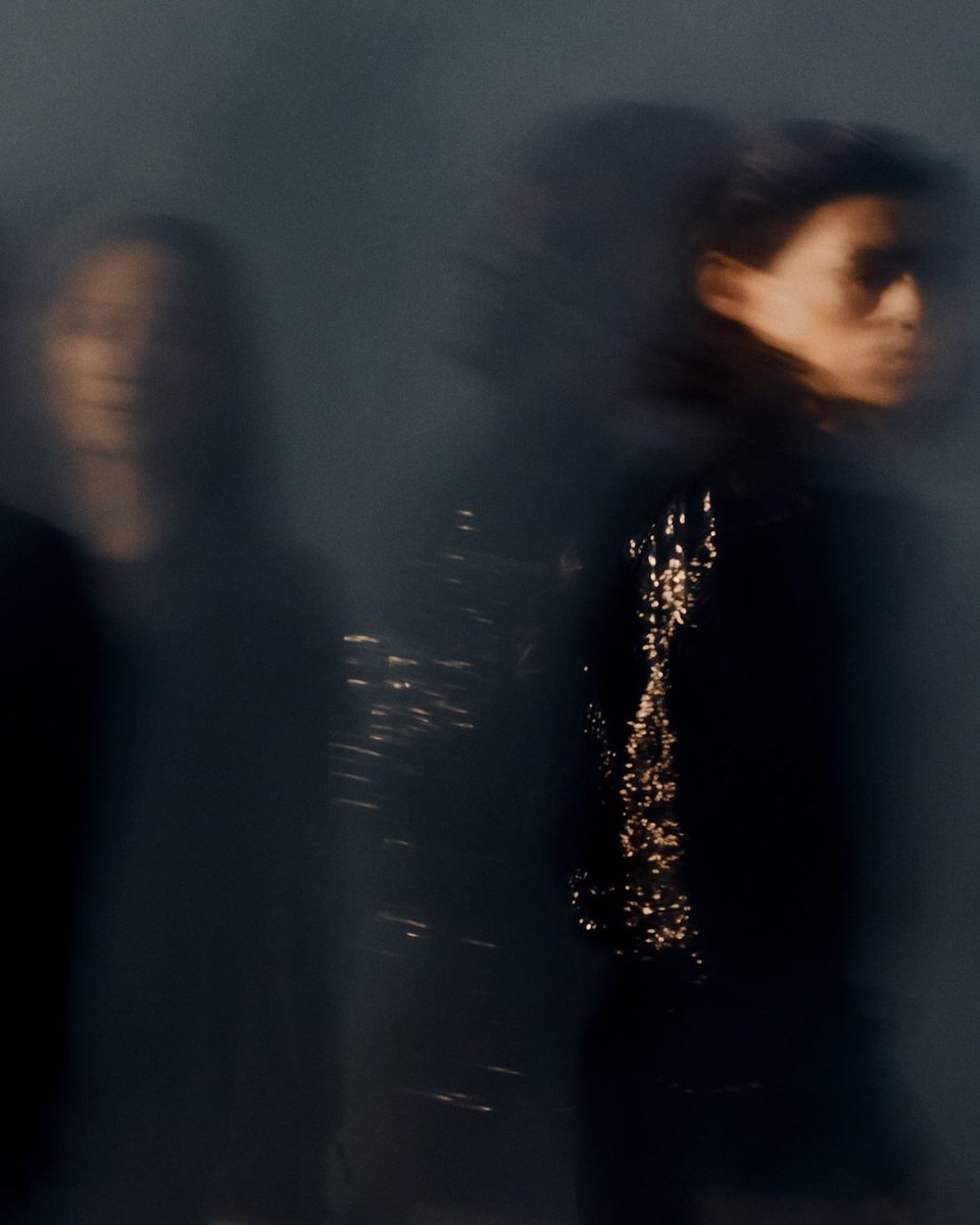 JoMaloneLondon's tweet image. Dark Amber &amp;amp; Ginger Lily Cologne Intense features a rare note of kyara wood, mingling with the warmth of dark amber to give the fragrance its distinctive character. #CologneIntense jomalonelondon.visitlink.me/aLa4TD