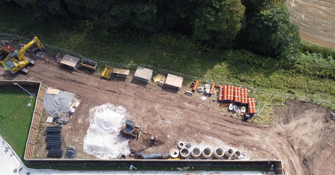 DoigandSmith's tweet image. Earthworks now nearing completion, and the foundations are progressing at Unit 4 of our #OmegaStHelensLimited project where we’re providing QS and PD services.
#quantitysurveying #principaldesigner
#MillerDevelopments
#DSSR
@MCLGroupPLC
#DMorgan
#CaraConstruction
#Taranto