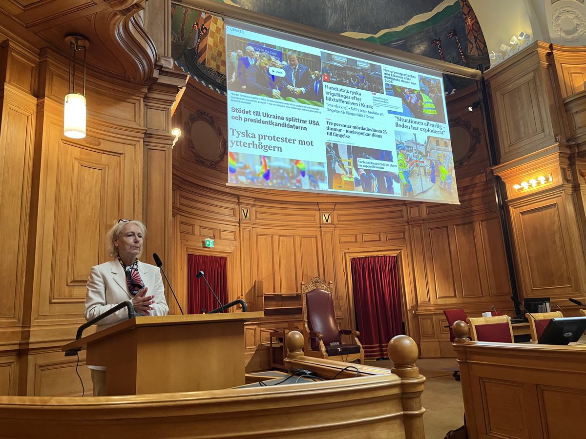 Vad är bättre under beredskapsveckan än att i riksdagen få besök av ⁦<a href="/CharlottePetriG/">Charlotte Petri Gornitzka</a>⁩ för ett kunskapshöjande seminarium!