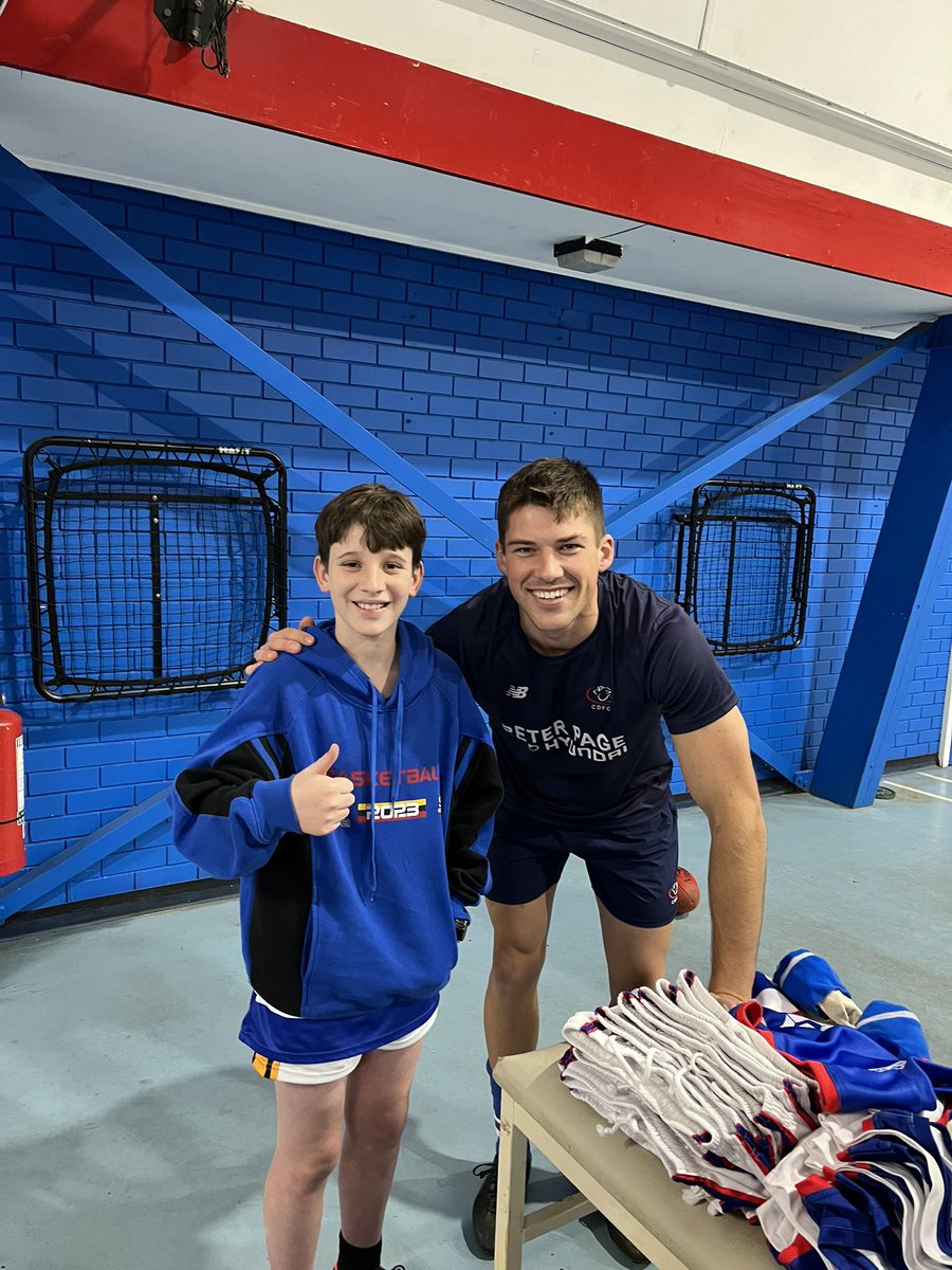BulldogCentral's tweet photo. @SANFL @bulldogbytes24 Absolute top fella. Always smiling and always happy! I get the feeling whatever Big Hugo wants outta life heโs goin to get.
Go well pal!
#UDogs https://t.co/Dosp3QmhIq