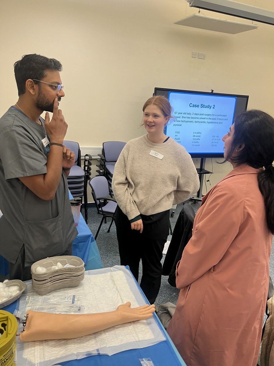 Here’s Akash in full flow teaching some wonderful fourth years how to take an ABG. 

FULL. FLOW. Get it? (Blood will FLOW into the syringe because of the excellent ABG technique being taught ok right)

Smashing it