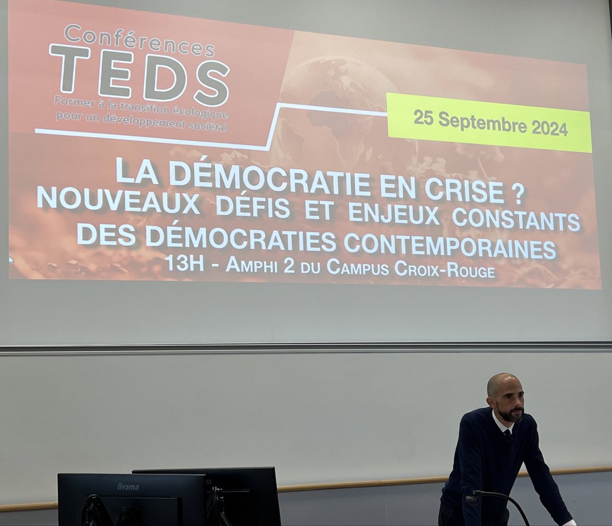 PPoplimont's tweet image. Conférence #TEDS : La Démocratie en Crise ? Nouveaux Défis et Enjeux Constants des Démocraties Contemporaines  présentation @AChopplet @universitereims