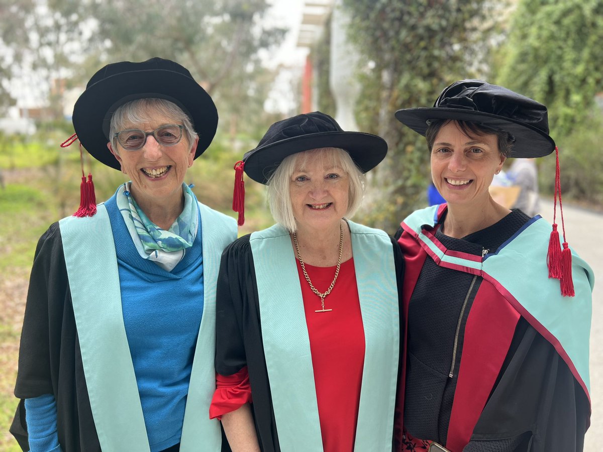 Janeane Dart (@janeanedart) on Twitter photo What a special celebration for <a href="/MonashNutrition/">Monash Nutrition</a> <a href="/Monash_FMNHS/">Monash Medicine, Nursing and Health Sciences</a> celebrating our new graduating cohort of dietitians and in the midst of 3 Fellows <a href="/dietitiansaus/">Dietitians Australia</a> What a special celebration for <a href="/MonashNutrition/">Monash Nutrition</a> <a href="/Monash_FMNHS/">Monash Medicine, Nursing and Health Sciences</a> celebrating our new graduating cohort of dietitians and in the midst of 3 Fellows <a href="/dietitiansaus/">Dietitians Australia</a>