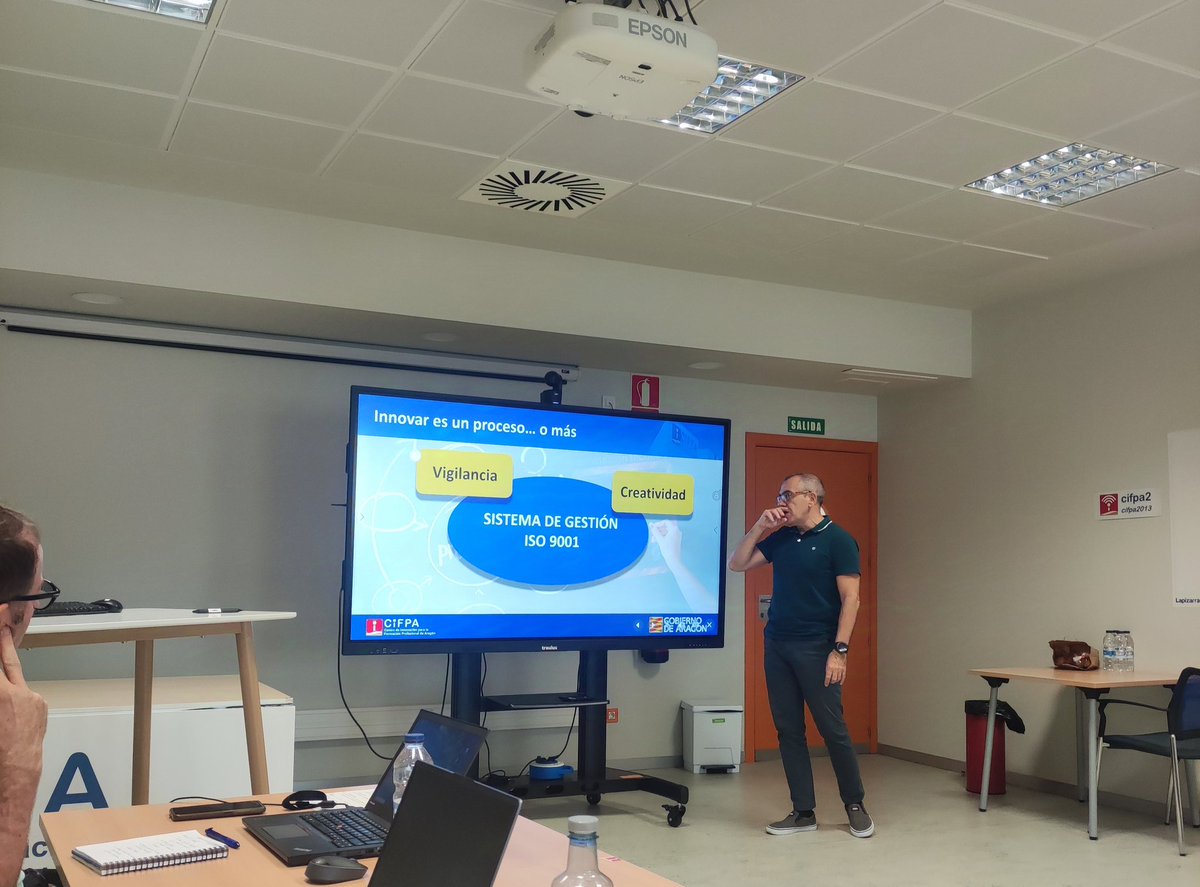 Seminario Innovación Formación Profesional en <a href="/cifpa_aragon/">CIFPA-FP ARAGÓN / CRN Logística y Transporte</a>