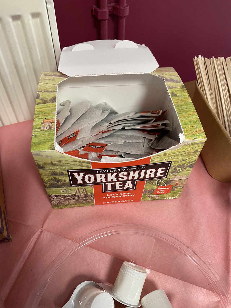 DrKatrynaKalawsky🌻 (@drkkalawsky) on Twitter photo We gave our Fresher’s a proper welcome at the Robert Bakewell Hall’s arrival day <a href="/lborouniversity/">Loughborough University</a> - topped off by providing the best brews! 🫖 We gave our Fresher’s a proper welcome at the Robert Bakewell Hall’s arrival day <a href="/lborouniversity/">Loughborough University</a> - topped off by providing the best brews! 🫖