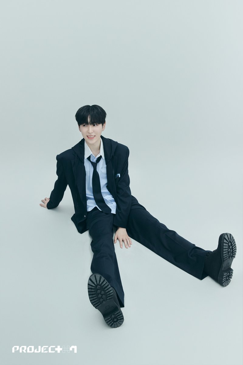GOGOSING_SLL's tweet photo. 양주호 YANG JUHO

아이돌 조립X강화 프로젝트 <프로젝트 7>
10월 18일 (금) 저녁 8시 50분 JTBC 첫 방송

연습생들을 직접 만나보고 싶다면,
지금 바로 1차 경연 방청 신청하세요🩵 (~9/27(금))
🔗 https://t.co/9jx6ko6j0C

==

Idol Assemble & Upgrade Project
<PROJECT 7> Oct 18th (Fri) 8:50 PM (KST) JTBC 

If you want to meet the trainees in person, apply now to attend the first contest🩵 (until Friday, 9/27)
🔗 https://t.co/9jx6ko6j0C

#PROJECT7 #프로젝트7 #양주호 #YANGJUHO
#Assemble #Upgrade #WorldAssembler
#Lets_Assemble #JTBC #SLL
