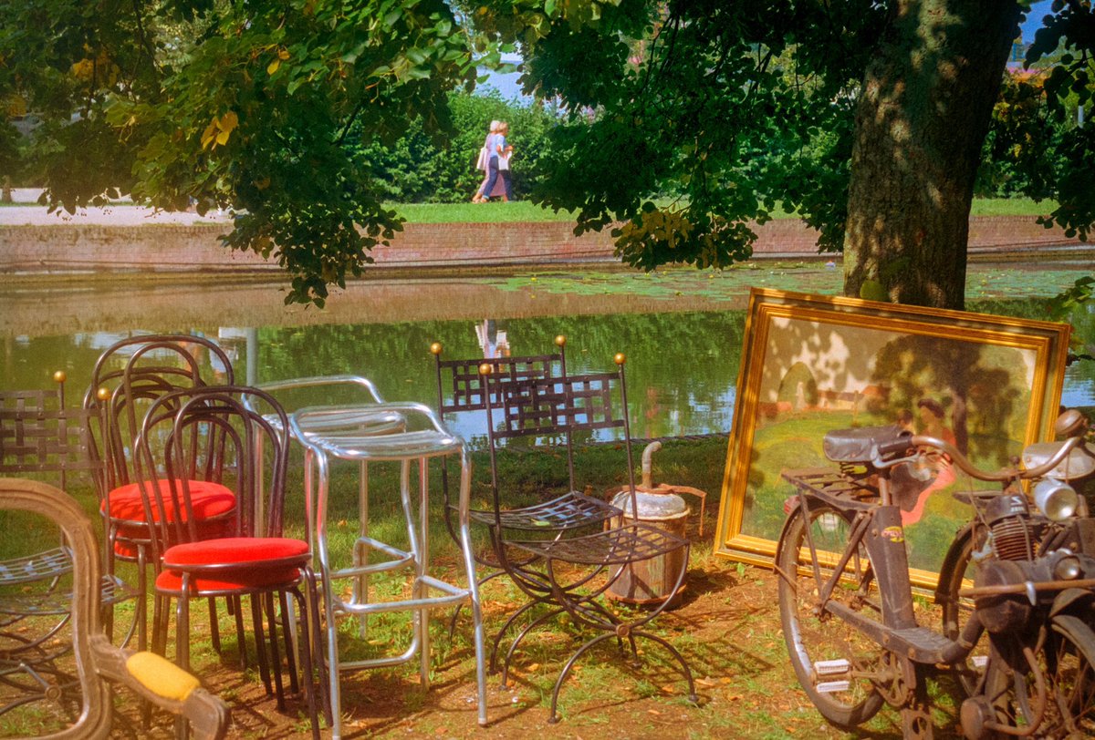 maximevisticot's tweet image. La braderie de Lille à l’argentique 🎞️