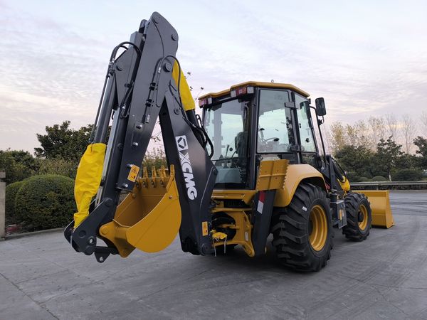 M1nwooooooo's tweet photo. XCMG Backhoe Loader XC870K for Sale
-Bucket Load: 1m³
-Rated Load: 2500kg
-Operating Weight: 7600kg
-Max.Breakout: 63KN
-Overall dimension: 7440*2350*3450mm
Contact me for more
#backhoe #wheelloader #loader #xcmgloader #backhoeloader https://t.co/Z3ZMJidk8v