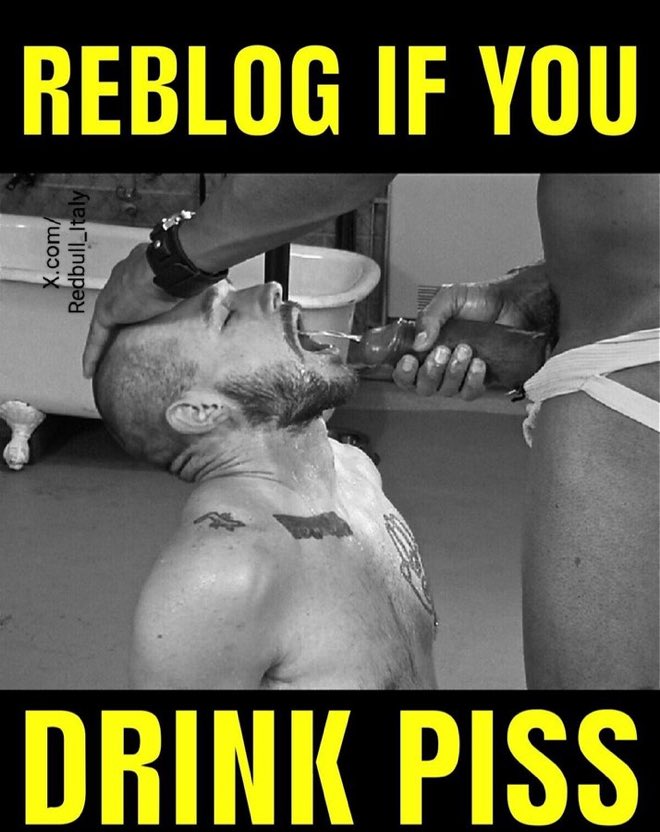 💛💛💛💛💛💦💦
Reblog if you love piss💛
#pissboy 
#pisstwunk 
#gayws 
#humanurinal