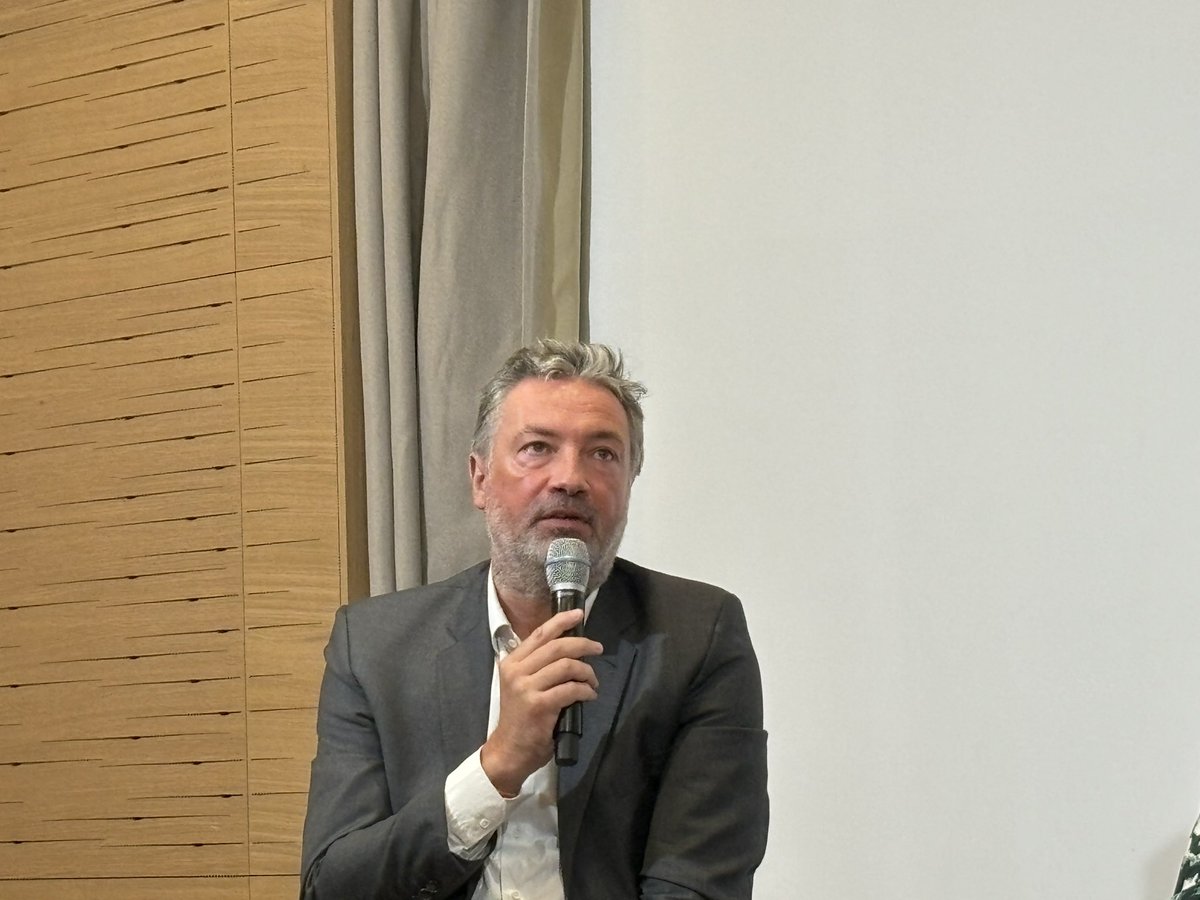 USIPA (@usipa_amidon) on Twitter photo Au tour d'<a href="/ar_leroy/">Arnaud Leroy</a> du groupe Sphère d'évoquer les "solutions" qui s'inventent aujourd'hui en France pour rendre possible la circularité ET la décarbonation des emballages ménagers.
#Innovation
#USIPA2024 Au tour d'<a href="/ar_leroy/">Arnaud Leroy</a> du groupe Sphère d'évoquer les "solutions" qui s'inventent aujourd'hui en France pour rendre possible la circularité ET la décarbonation des emballages ménagers.
#Innovation
#USIPA2024