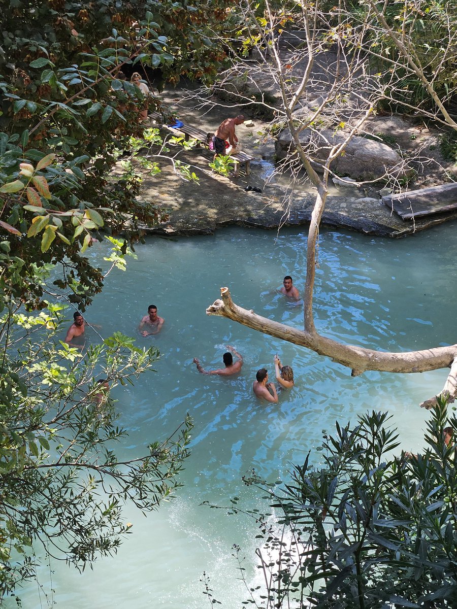razpol's tweet image. Sam nie wiem czego się spodziewałem w łaźni Adonisa.. 🤭