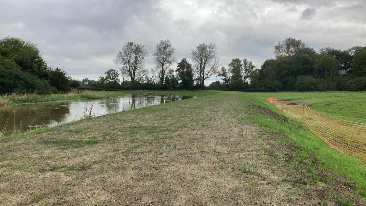 The_WMA's tweet image. Completed ✅ 
Repairs to a section of the Cuckmere flood embankment and a nearby culvert, was recently completed by #PevenseyCuckmereWLMB operations team.
The embankment forms a vital part of the #Cuckmere flood defences at #Alfriston &amp;amp; has been tested this week due to heavy rain