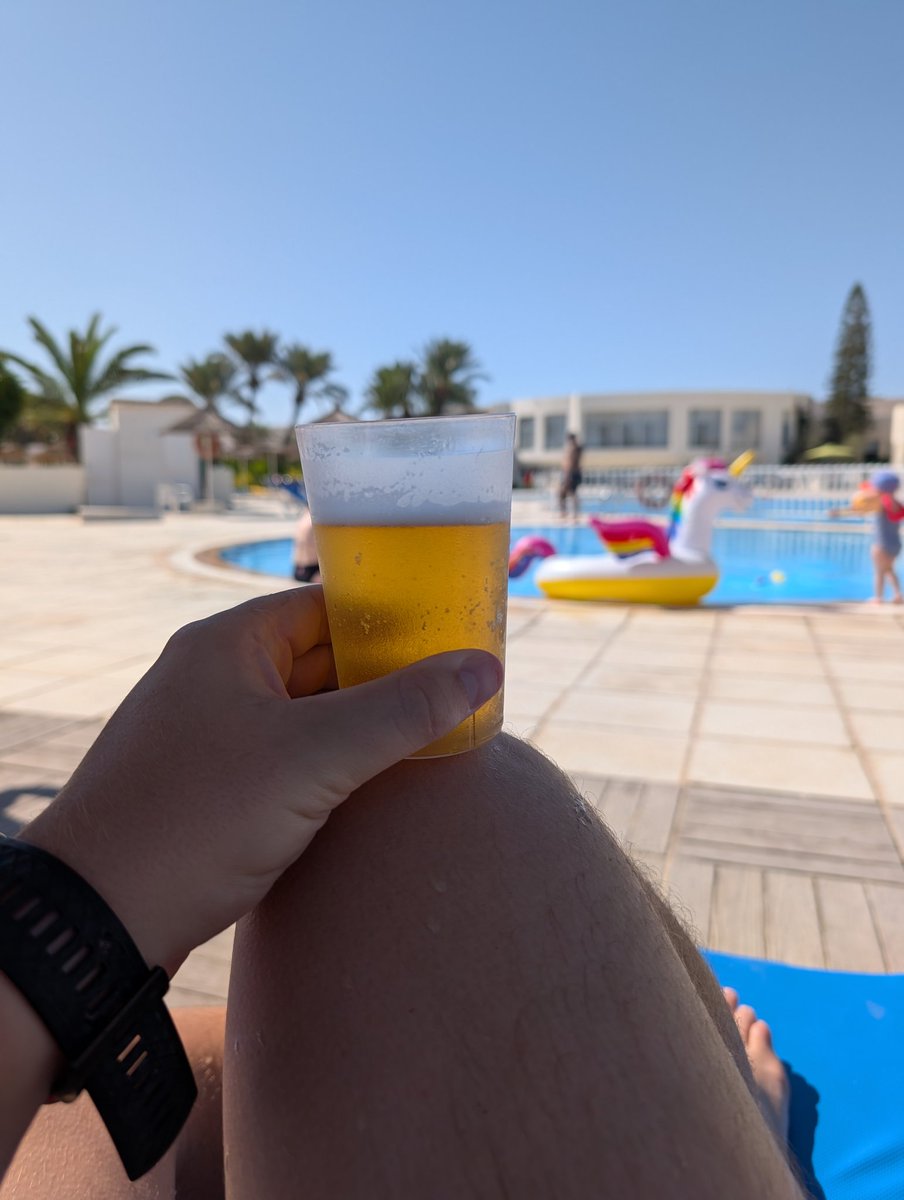 Monsieur-TK tweet media