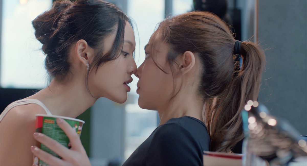 yglseries's tweet photo. AFFAIR รักเล่นกล Ep.5 
เสียงเพลงตั้งใจว่าจะไม่ปิดกั้นความรู้สึกอีกต่อไปจึงได้เอ่ยปากบอกรักวันวิวาห์ และวันวิวาห์เองก็ตั้งใจว่าจะไม่ปล่อยให้เสียงเพลงไปไหน แต่ทุกอย่างไม่ได้ง่ายอย่างที่คิด

#AffairTheSeries #CHANGE2561ORIGINAL #CHANGE2561 #sonyasaranphat #lookmheepunyapat #LMSY https://t.co/7KoyvsV6MI