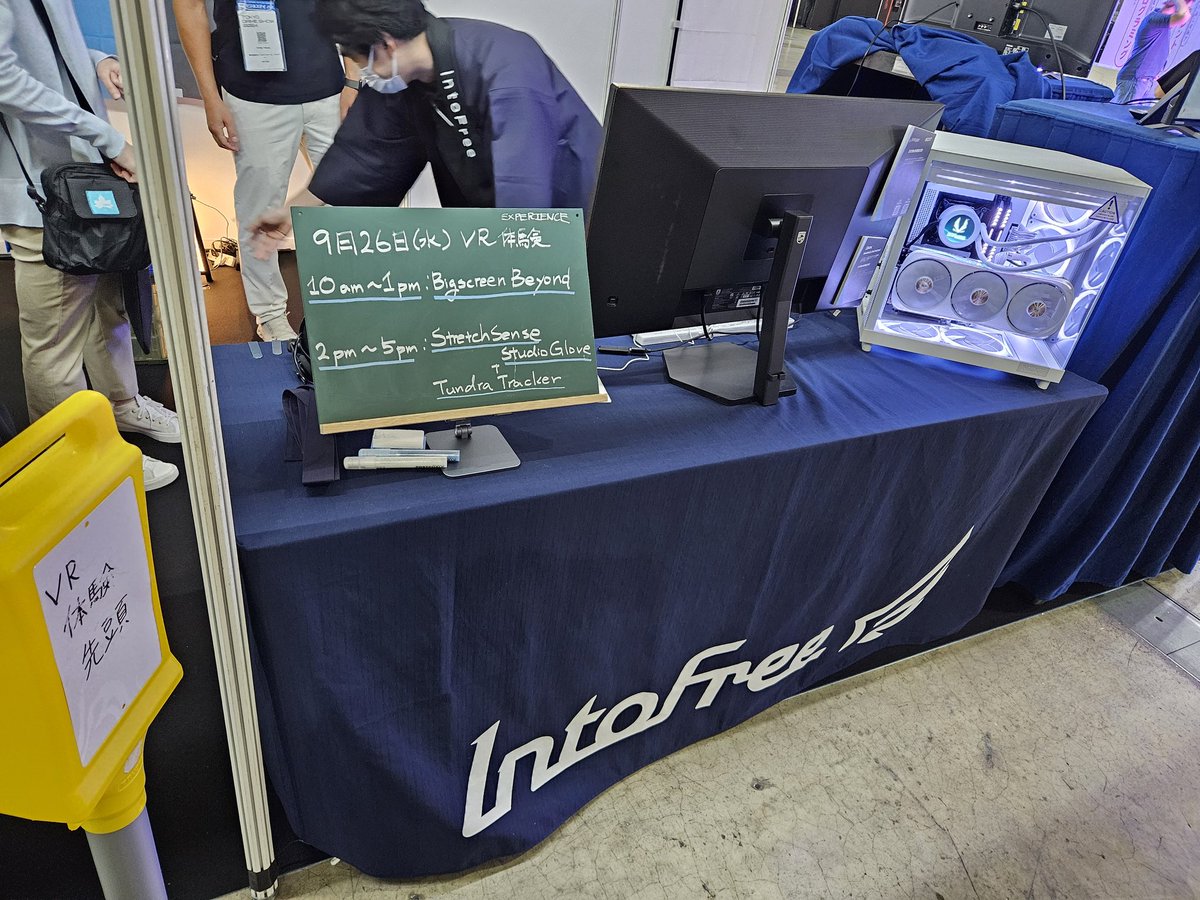 EOZ_VR's tweet image. Our products are on display at #tgs2024 at the IntoFree booth!

Come on by to test the EOZ-Immersive gloves from 27 Sept Friday onwards till Sunday!

Special guest: @SadlyItsBradley will be there to do demos of the gloves.

We are at hall 9 &amp;amp; 10, AR/VR area.