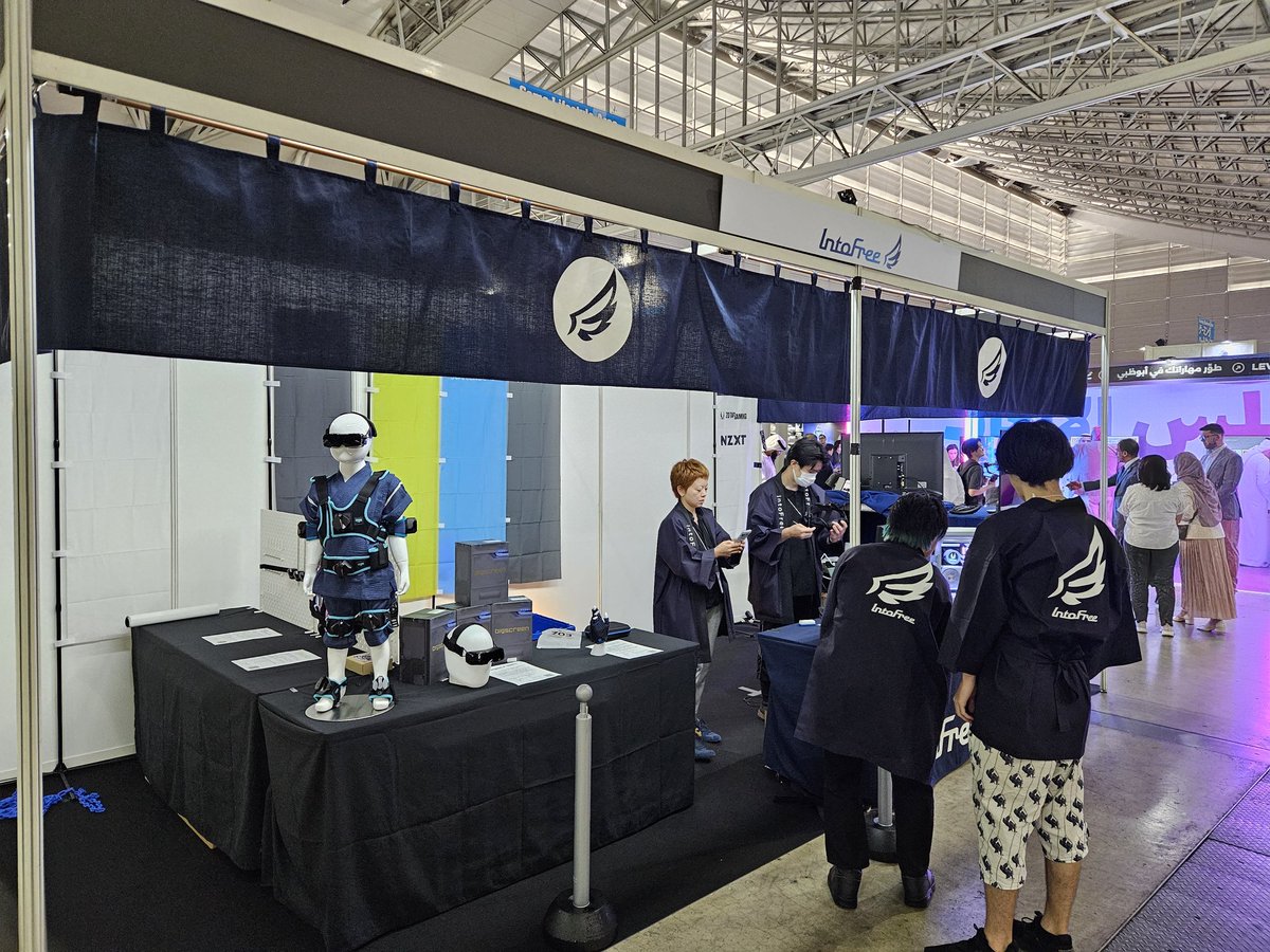 EOZ_VR's tweet image. Our products are on display at #tgs2024 at the IntoFree booth!

Come on by to test the EOZ-Immersive gloves from 27 Sept Friday onwards till Sunday!

Special guest: @SadlyItsBradley will be there to do demos of the gloves.

We are at hall 9 &amp;amp; 10, AR/VR area.