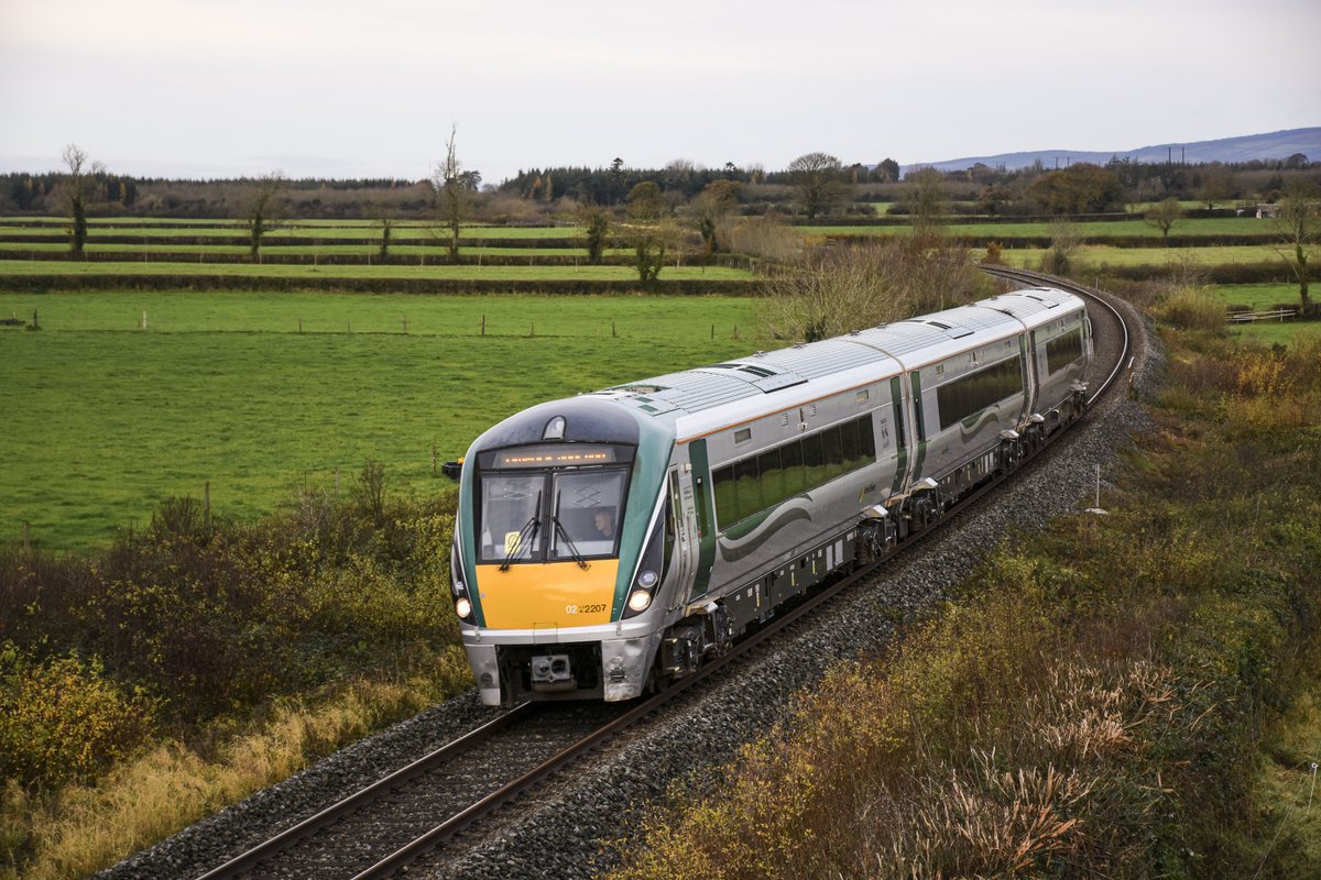ZF Group (@zf_konzern) on Twitter photo #Nachhaltigkeit im Schienenverkehr: #ZF und <a href="/IrishRail/">Iarnród Éireann</a> haben auf der #InnoTrans eine Absichtserklärung für ein mögliches Repowering-Projekt ab 2025 unterzeichnet. Mit dem EcoWorld 2-Getriebe kann der Kraftstoffverbrauch um bis zu 20% gesenkt werden. Mehr: spr.ly/6019oQMzU #Nachhaltigkeit im Schienenverkehr: #ZF und <a href="/IrishRail/">Iarnród Éireann</a> haben auf der #InnoTrans eine Absichtserklärung für ein mögliches Repowering-Projekt ab 2025 unterzeichnet. Mit dem EcoWorld 2-Getriebe kann der Kraftstoffverbrauch um bis zu 20% gesenkt werden. Mehr: spr.ly/6019oQMzU