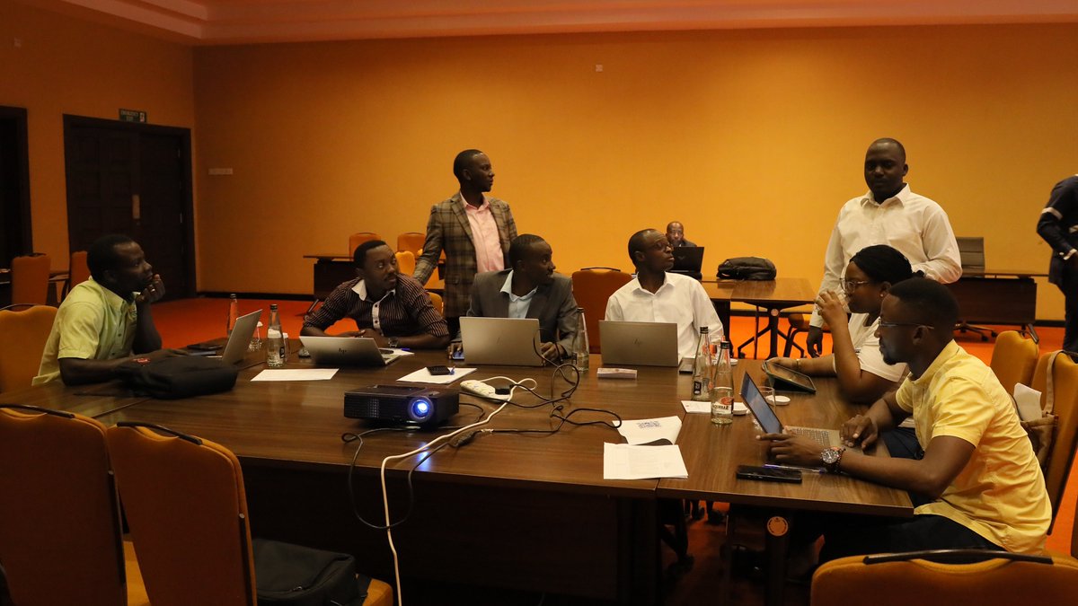 NPA_UG's tweet photo. Our Senior Monitoring and Evaluation Officer, Mr
@sufiankabagambe, providing guidance to the Agro-Industrialisation Programme of the #NDP at the retreat to finalise the Programme Implementation Action Plans(#PIAPs) for the #NDPIV. @MAAIF_Uganda  @mofpedU @REAP_PFM_Uganda https://t.co/qKdb5ixQOz