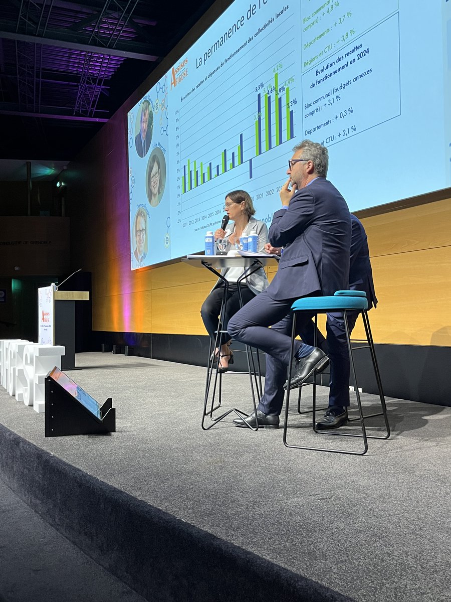 AFIGESE's tweet image. 📊En direct des #Assises #AFIGESE24 : la revue de conjoncture des finances locales commence ! Nos experts : Luc Alain Vervisch, Julie Marcoff et Thomas Rougier analysent les tendances économiques impactant nos territoires. 
 #collterr  #revuedeconjoncture