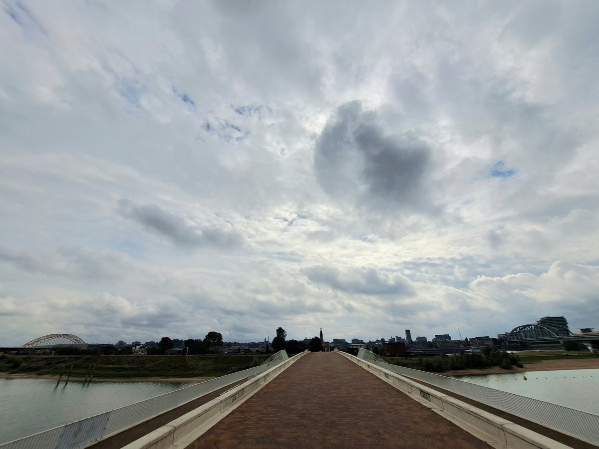 hoekzema59's tweet photo. https://t.co/vg4ZjMIaIm uw #fotoscribent te #waaldijk van #slijkewijk naar #nijmegen, van 't #wittekerkje naar de #oversteek https://t.co/gYX0y2dBy8
