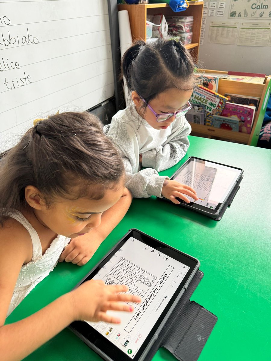 stpatrickspri's tweet image. Down the rabbit hole and into Numberland! 🐇🎩 P2/3 are solving puzzles and cracking codes in our @Seesaw Alice in Numberland activity for #MathsWeekScot! 🧮📱 Fun, wonder, and a whole lot of numbers await! #MathMagic #STEM
