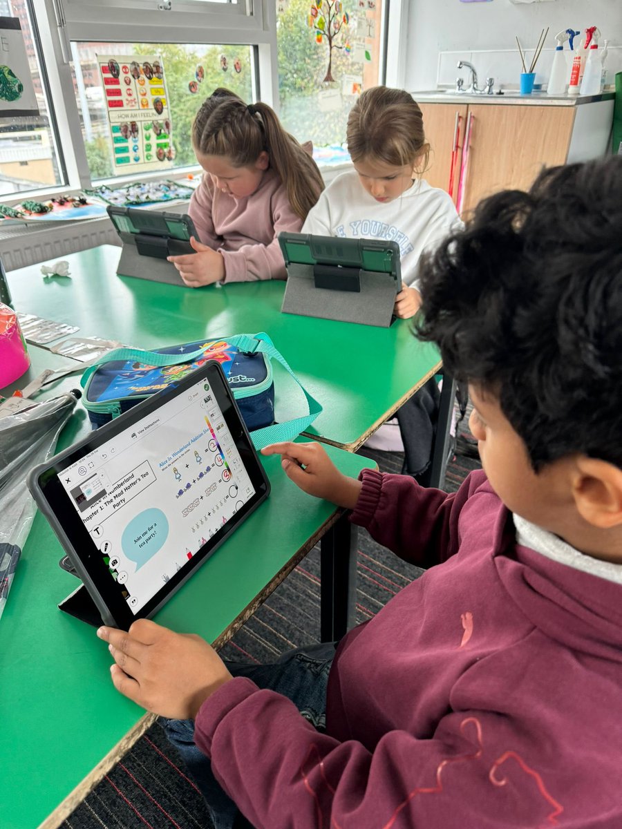 stpatrickspri's tweet image. Down the rabbit hole and into Numberland! 🐇🎩 P2/3 are solving puzzles and cracking codes in our @Seesaw Alice in Numberland activity for #MathsWeekScot! 🧮📱 Fun, wonder, and a whole lot of numbers await! #MathMagic #STEM