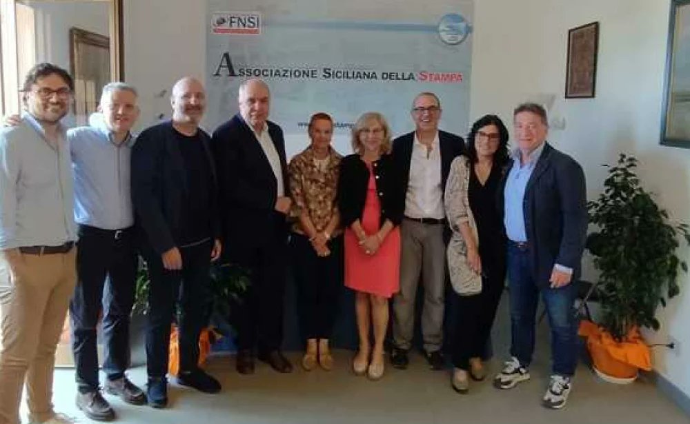 Diritti,contratto, precariato: il 3 ottobre i vertici di categoria a Palermo nella sede di Assostampa per un corso di formazione a misura di autonomi e precari.
È possibile iscriversi dalla piattaforma formazionegiornalisti.it ed in presenza