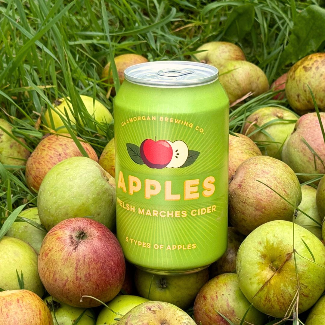 Glamorgan Brewing Co (@glambrewingco) on Twitter photo Apples on Apples! 🍏🍺
What a great photo! Snapped at the <a href="/CelticMarches/">Celtic Marches</a> orchards and it's giving us the autumn feels! Perfectly cold, crisp, juicy....basically autumn in a can!
Who's ready to crack one open? Apples on Apples! 🍏🍺
What a great photo! Snapped at the <a href="/CelticMarches/">Celtic Marches</a> orchards and it's giving us the autumn feels! Perfectly cold, crisp, juicy....basically autumn in a can!
Who's ready to crack one open?